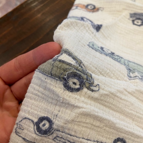 Bundle of Aden + Anais swaddles - Picture 4 of 6